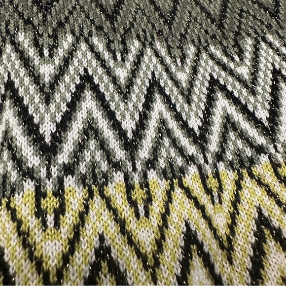 Danish brand Skovhuus sweater size large fair isle striped gold accents knit - Picture 8 of 11